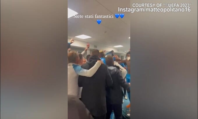Napoli, negli spogliatoi parte la festa: "Vinceremo il tricolor..."