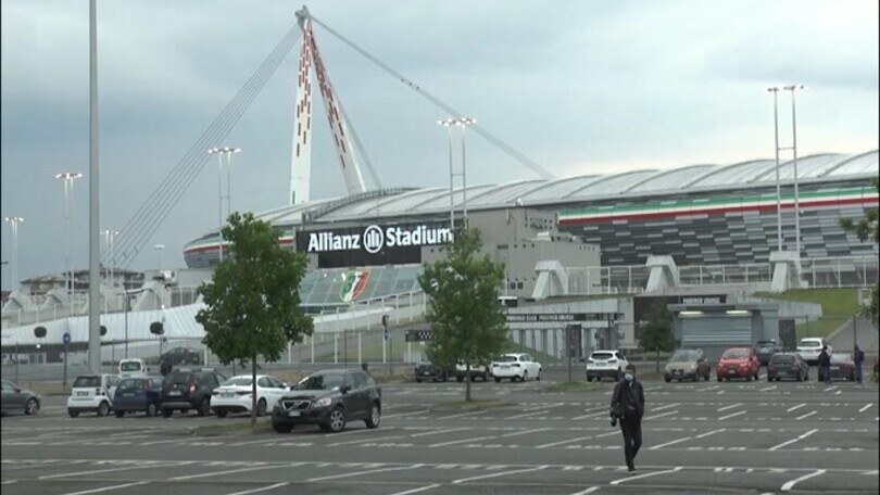 Cori razzisti, individuati i primi 171 tifosi