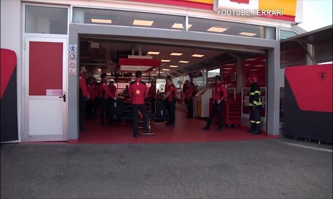 Ferrari, Leclerc spaventa: "Mercedes? Per il momento nessun colloquio"