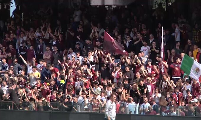 Salernitana, 1500 tifosi caricano la squadra: il sogno è lo sgambetto al Napoli