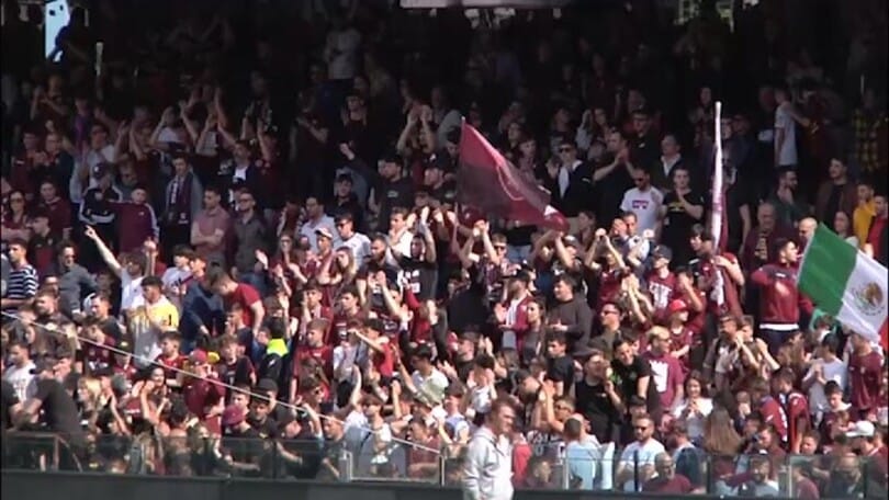 Salernitana, 1500 tifosi caricano la squadra: il sogno è lo sgambetto al Napoli