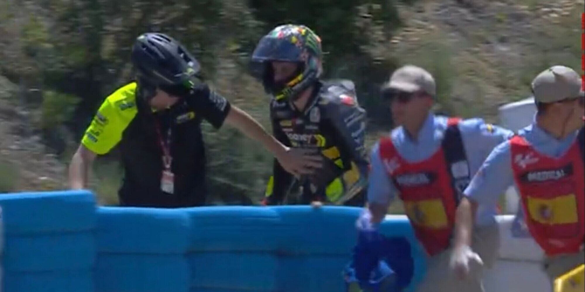 Bezzecchi travolto nella sprint: paura in MotoGp, le condizioni