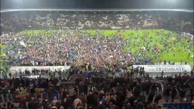 Estasi Frosinone, è promozione in Serie A!