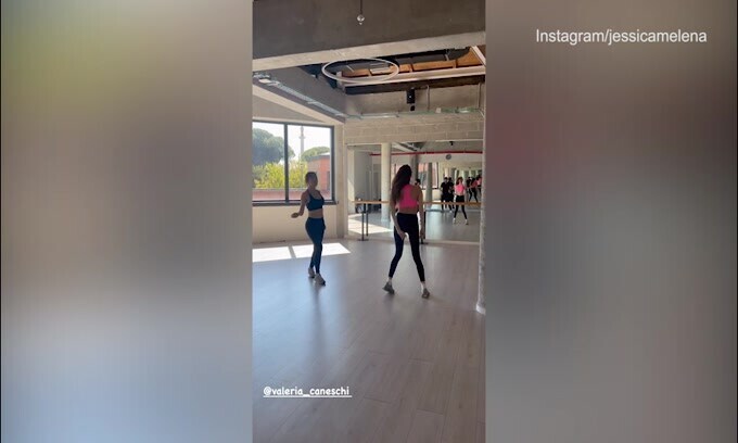 Wags, il balletto sexy di Jessica Melena