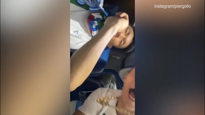 Napoli, Gollo show in pullman: ecco il siparietto con Kim