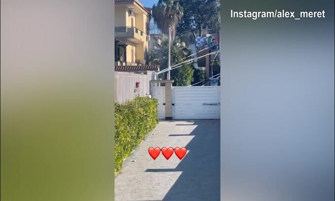 Il Napoli a Castel Volturno, l'accoglienza dei tifosi azzurri