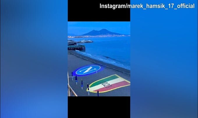 Hamsik festeggia: "Forza Napoli"