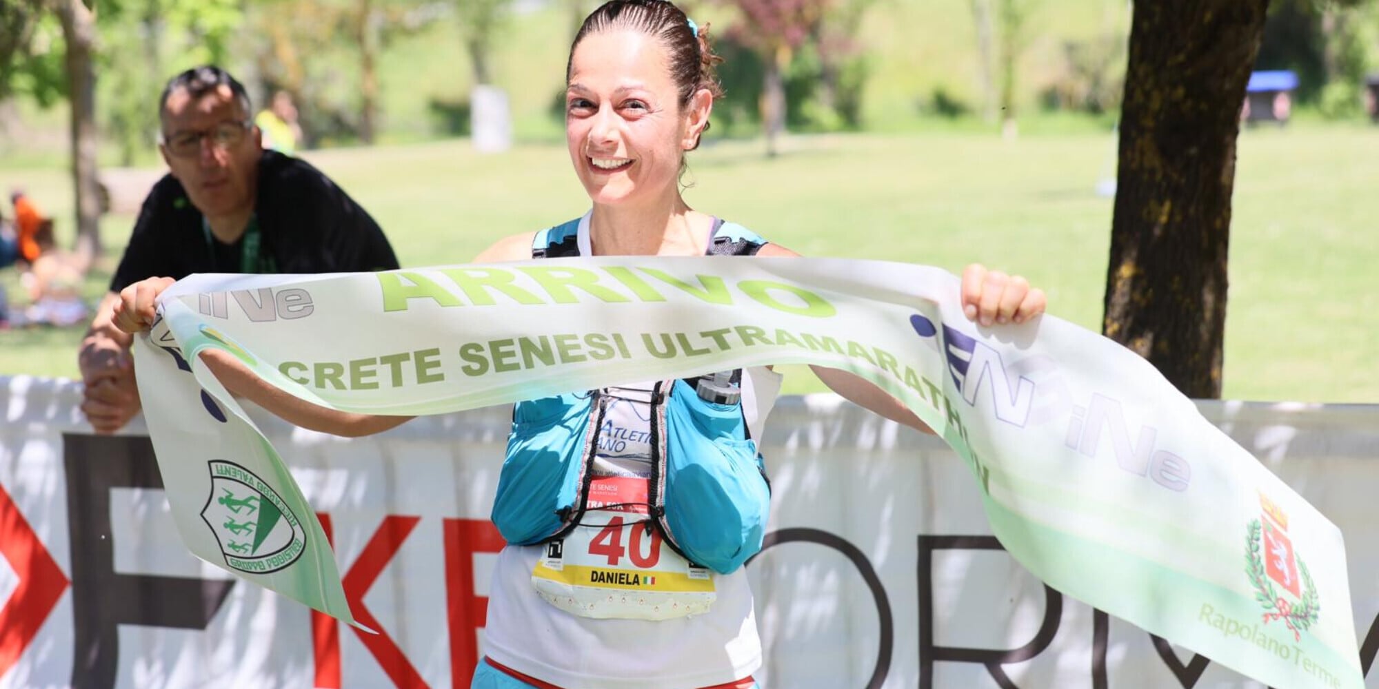 Che festa la 1a Crete Senesi Ultramarathon, buona la prima. Vincono Alessio Bozano e Daniela Battisti