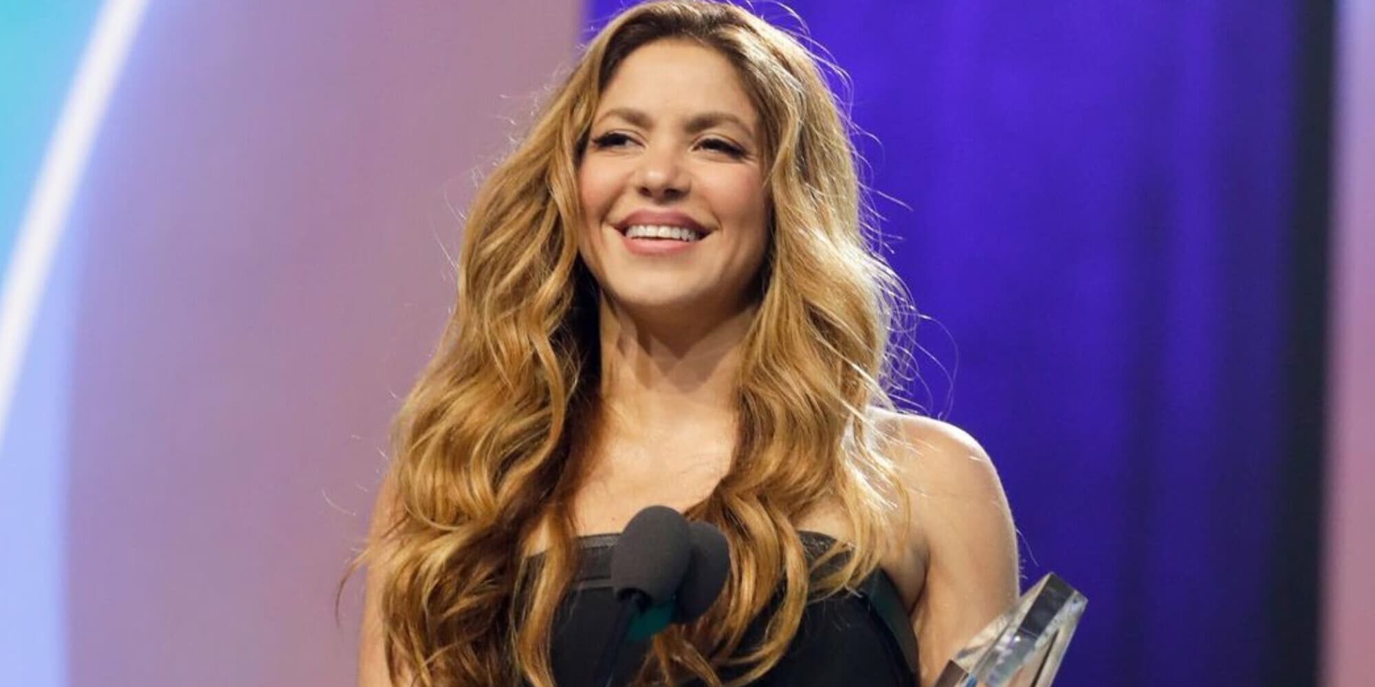 Shakira, il premio come 'Donna dell'anno' e la frecciata a Piqué