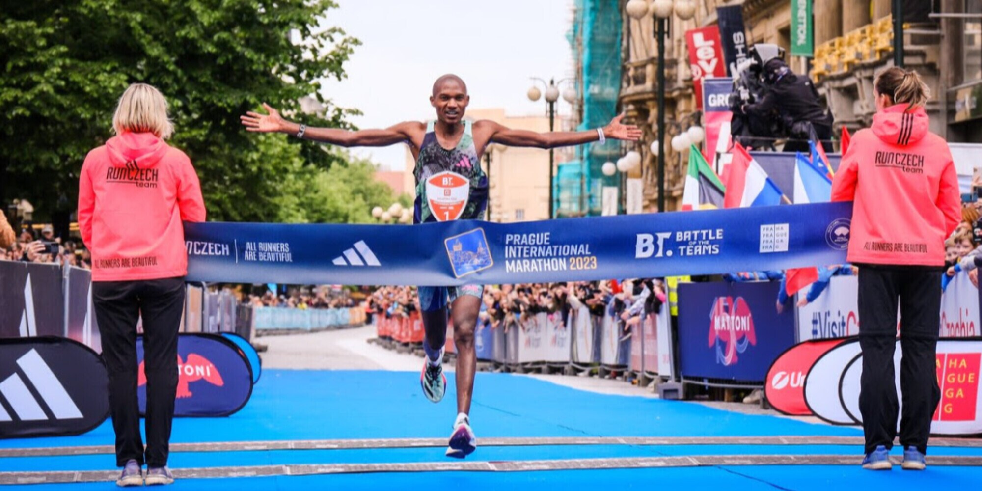 Presidente della Repubblica in partenza e record. Che spettacolo Maratona di Praga