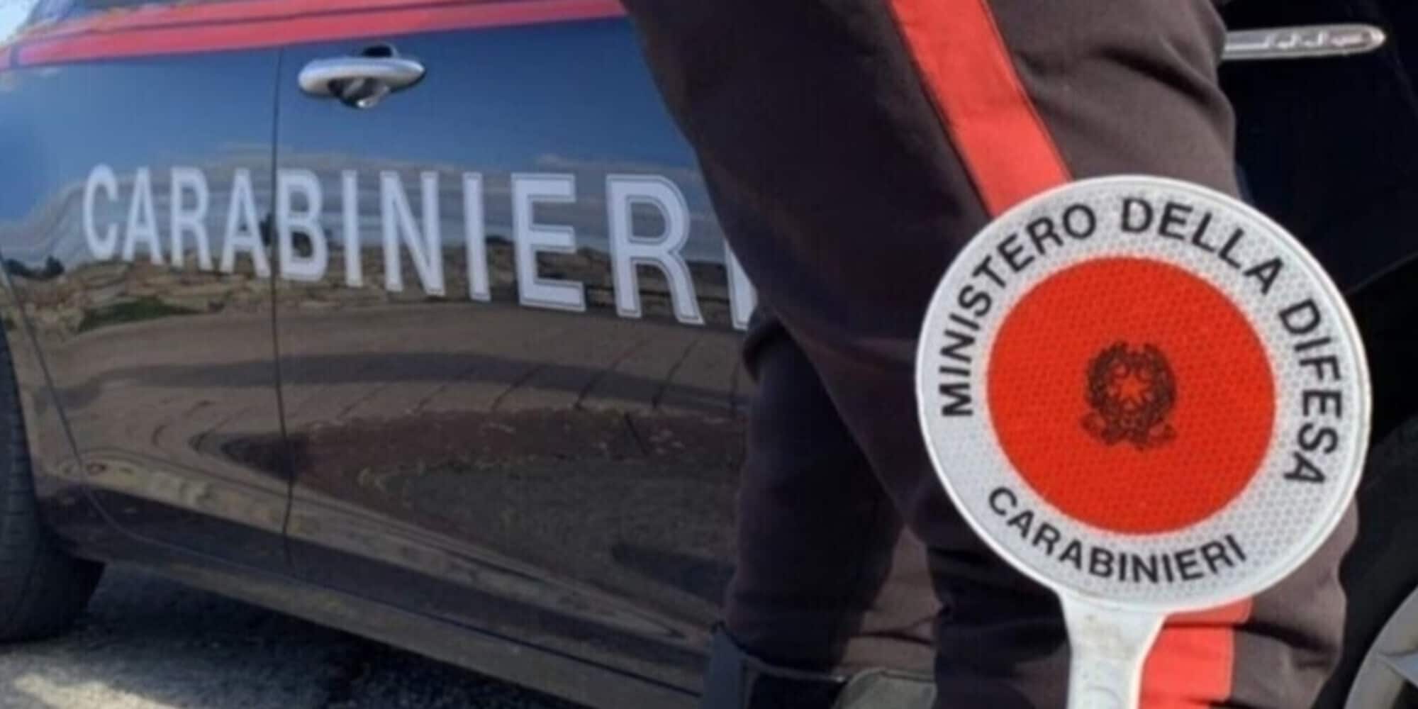 In fuga dai Carabinieri contromano fra i pedoni: attimi di terrore in Brianza