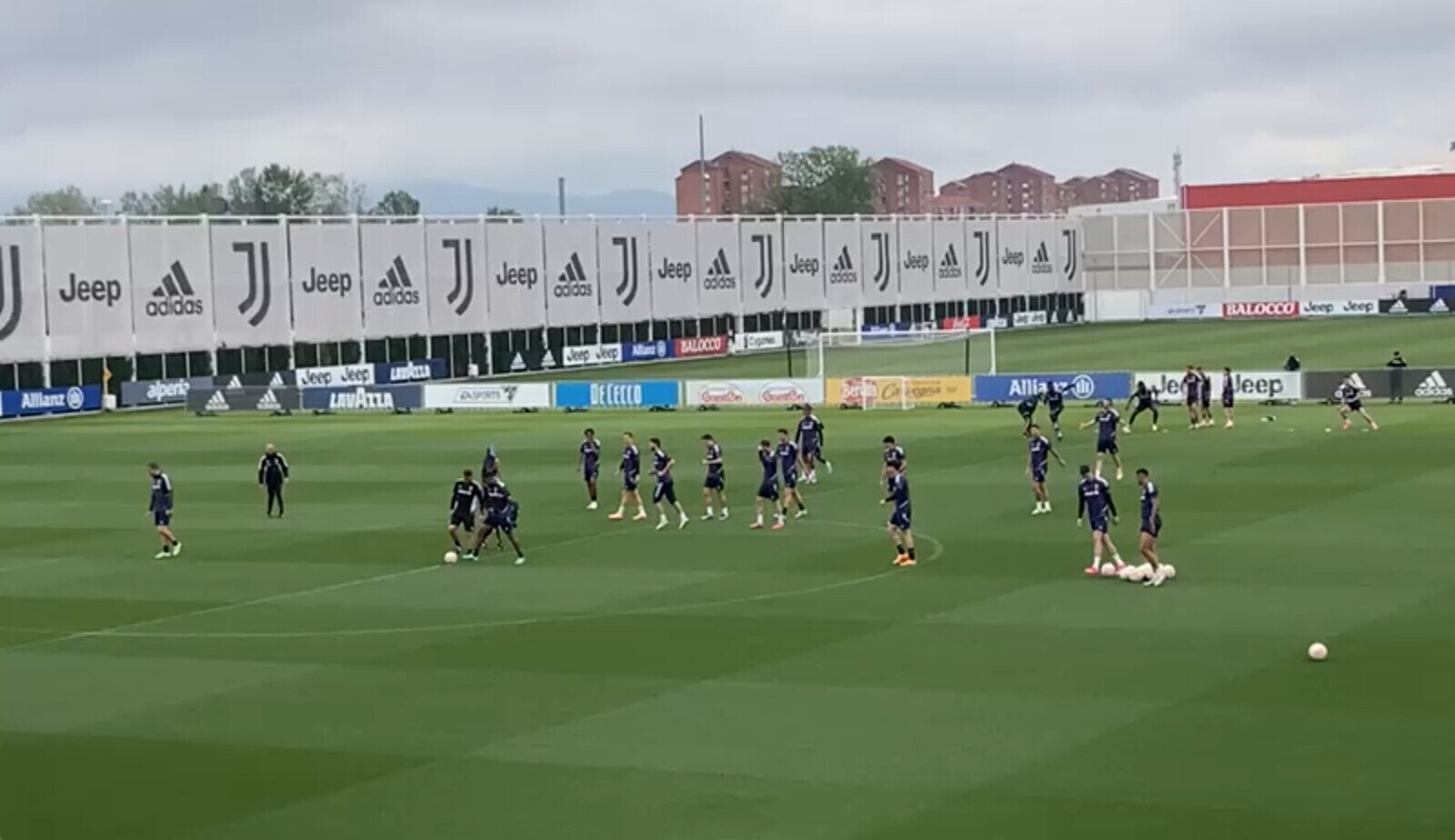 Juve d'Europa: via all'allenamento, Siviglia nel mirino