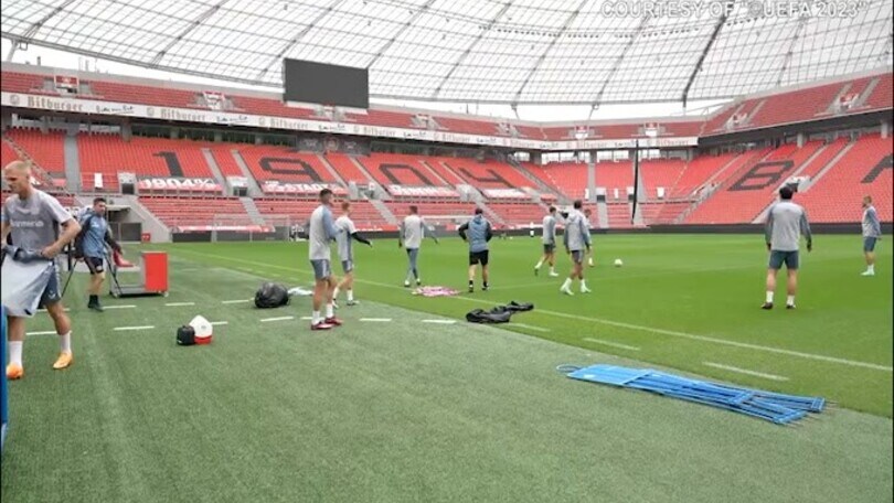 Europa League, la rifinitura del Leverkusen: le immagini