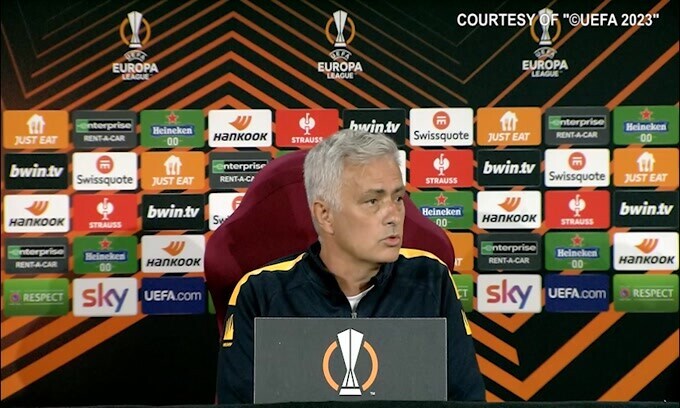 Mourinho: "Se fossimo usciti dall'Europa a dicembre saremmo secondi"