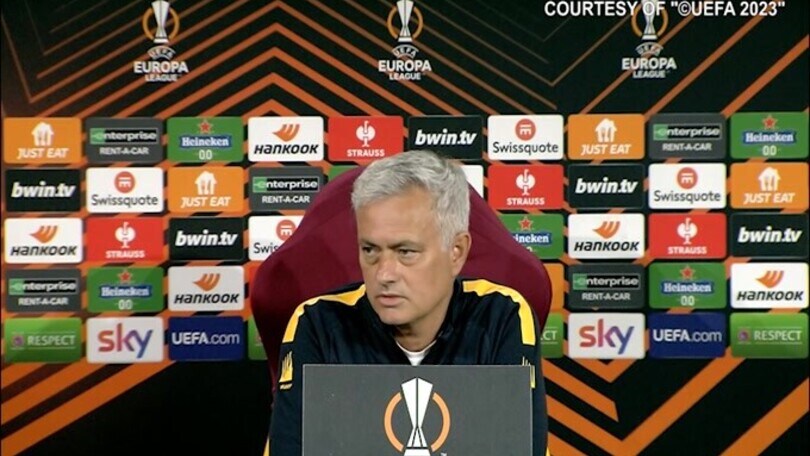 Mourinho: "Dybala e Wijnaldum titolari? Vediamo domani..."