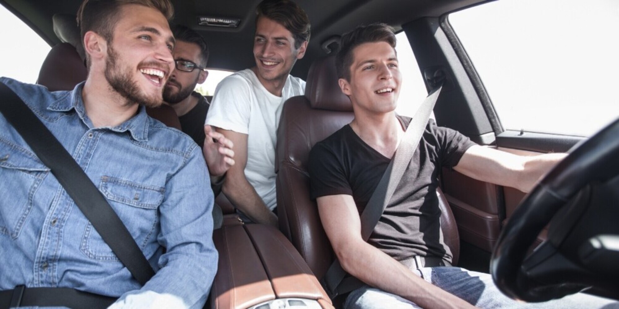 Polemiche sulla nuova Legge: i giovani potranno trasportare passeggeri?
