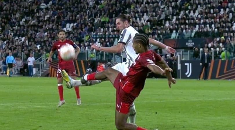 Bade su Rabiot in area Siviglia: per Siebert tutto a posto