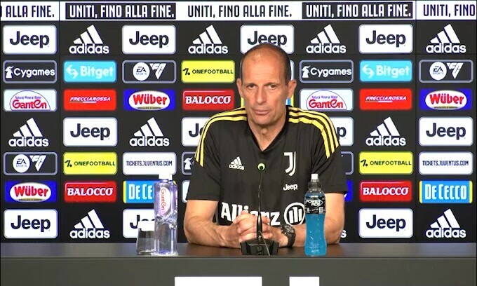 Allegri: "Noi mai lamentati di arbitri, pure su cose oggettive"