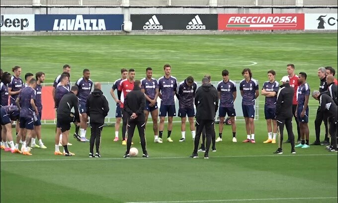 Juve, discorso di Allegri prima della rifinitura