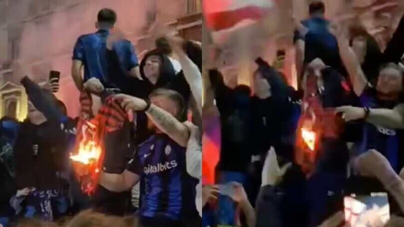 Inter, alcuni tifosi bruciano la maglia di Leao
