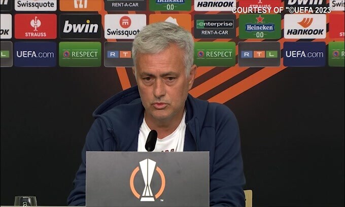 Mourinho su Dybala e i rientranti: "Quanto giocano? Dipende dal puzzle..."
