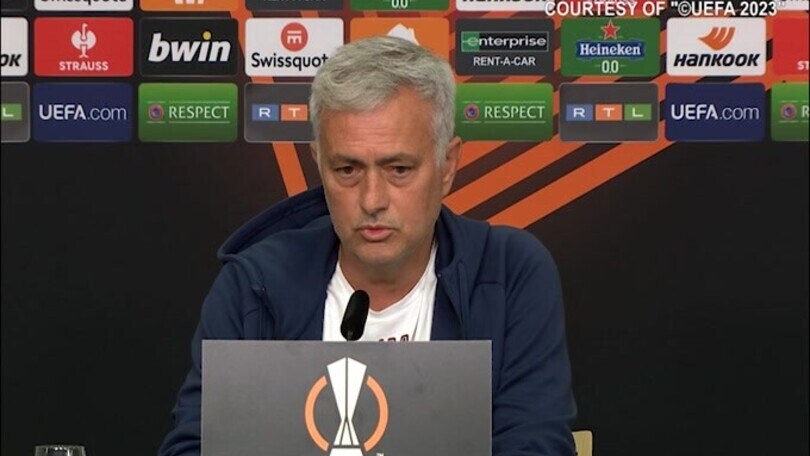 Mourinho su Dybala e i rientranti: "Quanto giocano? Dipende dal puzzle..."