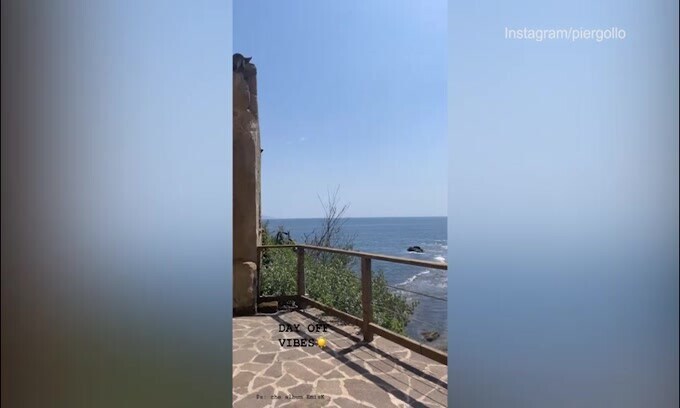 Napoli, il giorno libero di Gollini è al sole