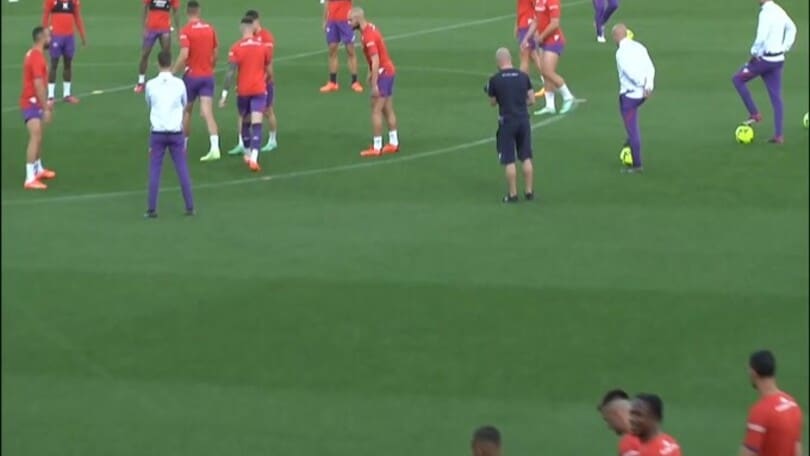 Fiorentina, allenamento tra l'entusiasmo dei tifosi