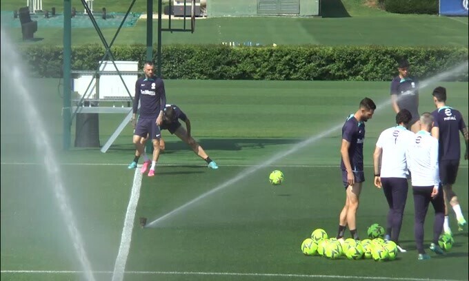 Inter, la rifinitura in vista della Fiorentina: allenamento a parte per Skriniar