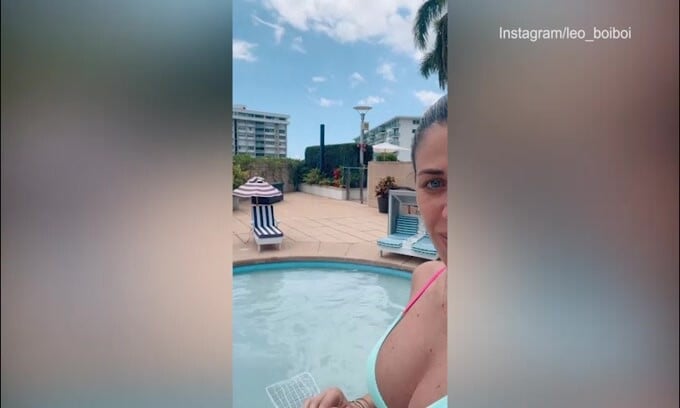 Eleonora Boi fa il bagno in una piscina in miniatura: il video social