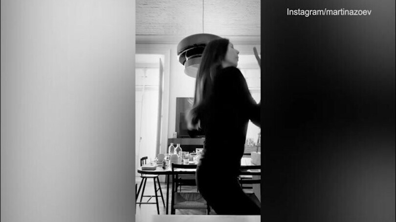 La moglie si scatena su Instagram, Bonucci scherza: "Chissà perché sei carica..."