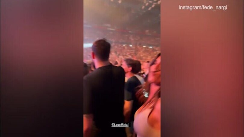 Il Forum è pieno, Federica Nargi si scatena con gli Articolo 31