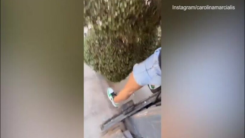 Carolina Marcialis lavora sul muletto: il video social