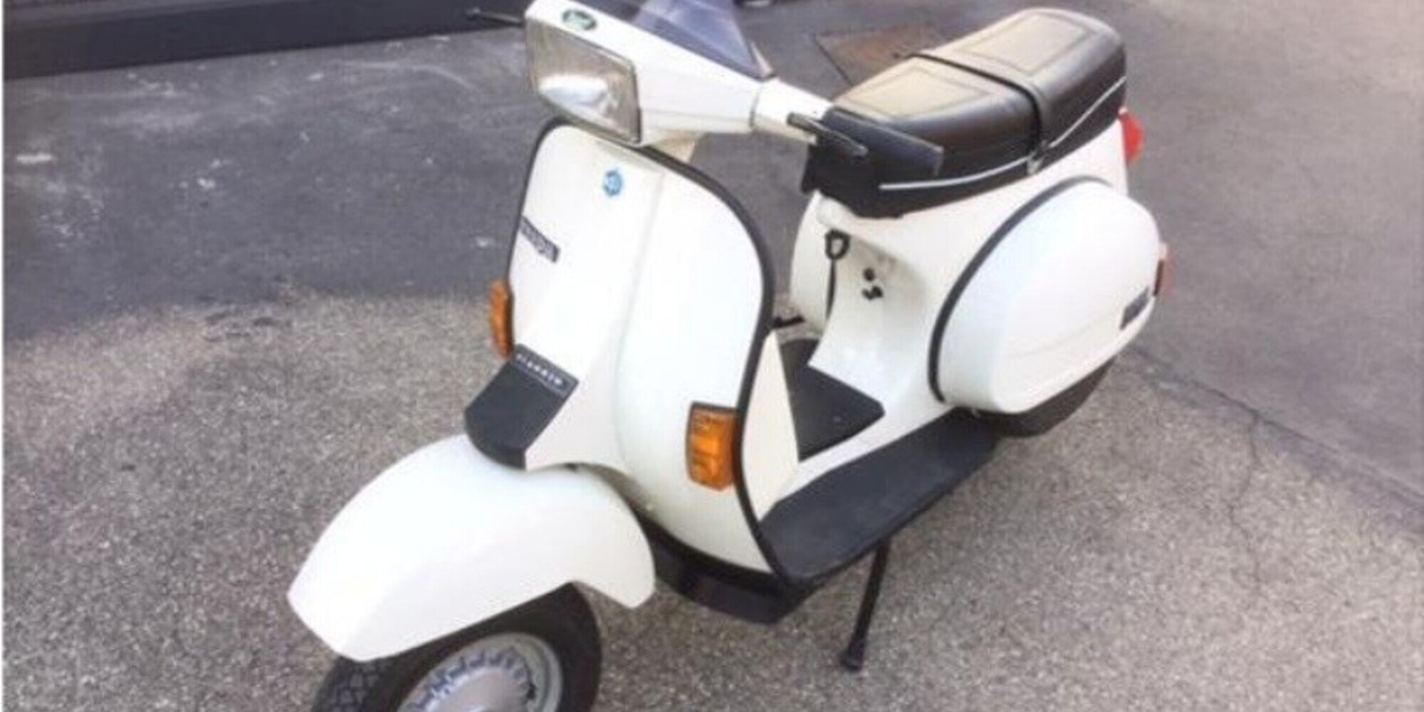 La Vespa di Maradona in pellegrinaggio: da Milano verso lo stadio del Napoli