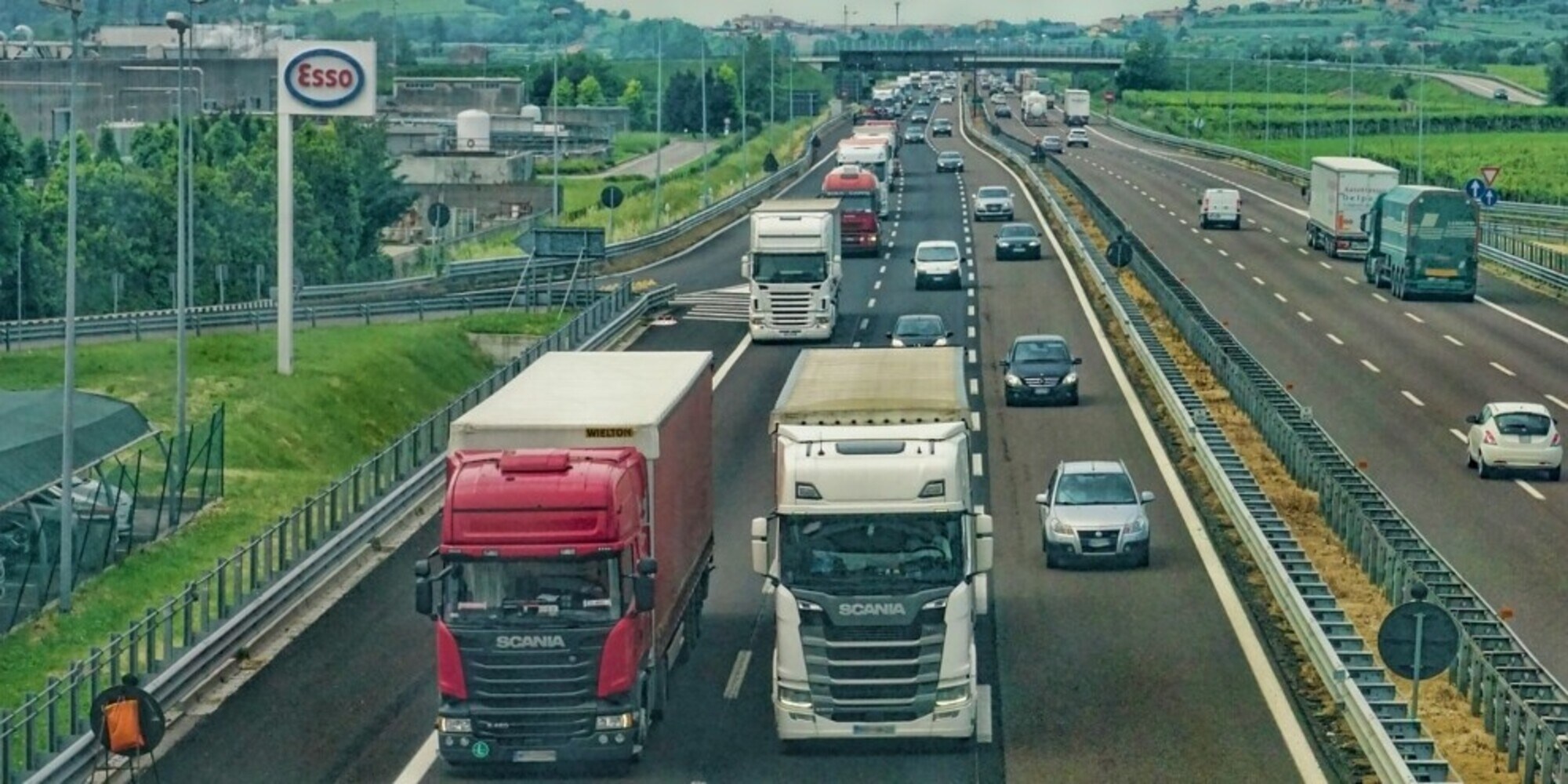 Code e ingorghi per il ponte del 2 giugno: tutte le info sulla viabilità