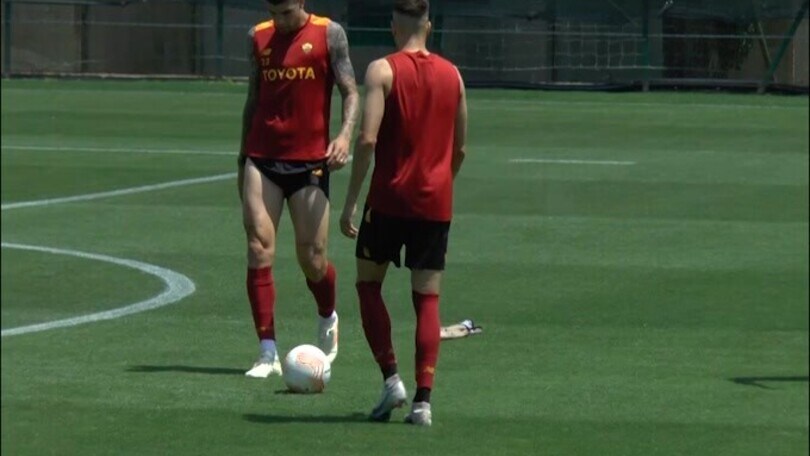 Roma, El Shaarawy e Spinazzola provano le punizioni