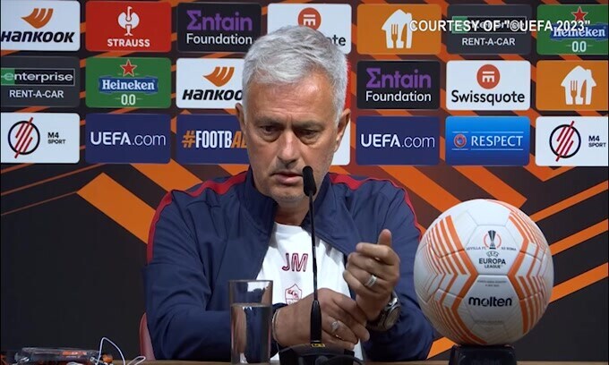 Mourinho: "Siviglia favorito, a dirlo è la storia"