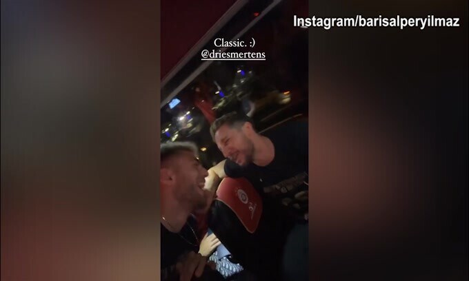Galatasaray campione di Turchia, Mertens festeggia!