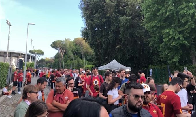 Roma, lunghe code all'ingresso dello Stadio Olimpico