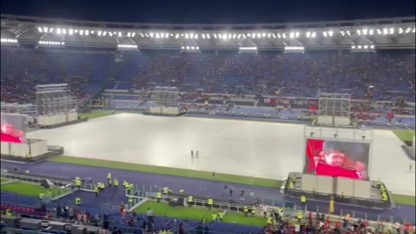 Roma, gli applausi dell'Olimpico nonostante la sconfitta