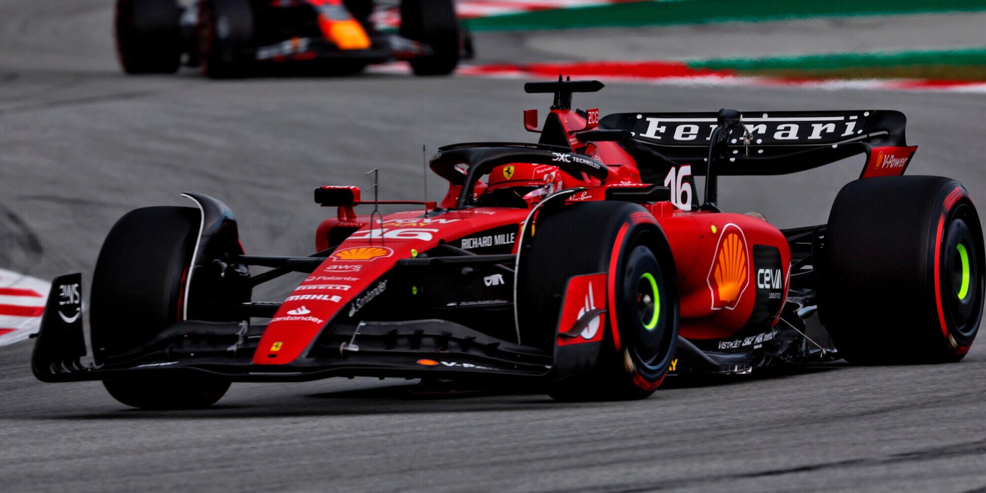 Ferrari, Leclerc sostituisce il cambio: parte dalla pit lane a Barcellona