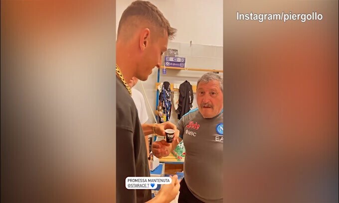 Napoli, Gollini mantiene la promessa: assaggiato il caffè di Starace