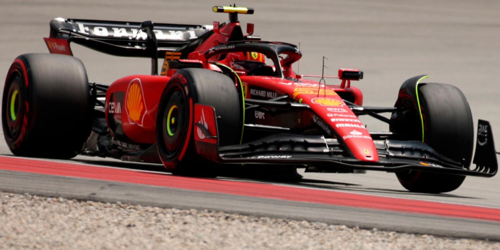 Ferrari, tracollo in Spagna: Sainz quinto, Leclerc fuori dalla zona punti