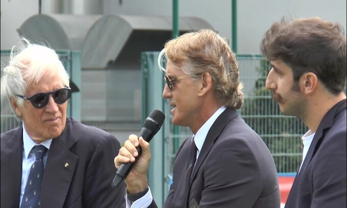 Mancini: "Vialli immortale, sarà sempre con noi"