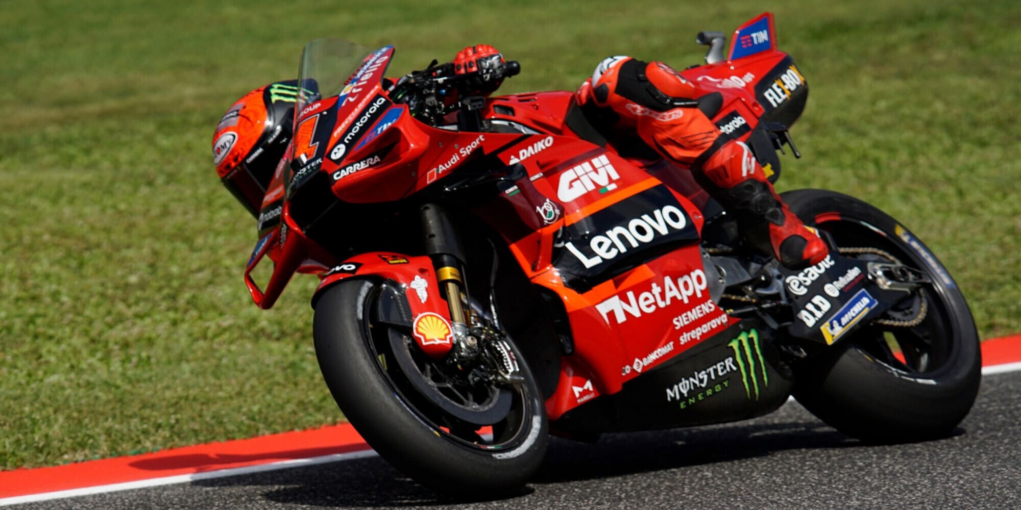 MotoGP: marea rossa al Mugello e sfida Bagnaia-Bezzecchi