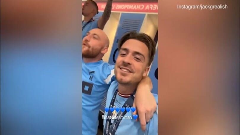 Manchester City, è festa grande: Grealish canta negli spogliatoi
