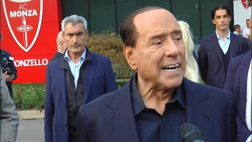 Berlusconi, la Figc dispone un minuto di silenzio