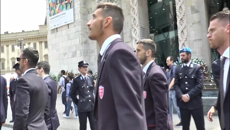 Funerali Berlusconi, il Monza arriva in Duomo