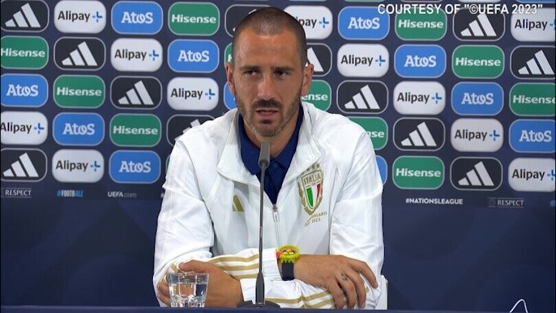 La risposta di Bonucci a Cannavaro: "Rispetto la battuta, ma non la condivido"