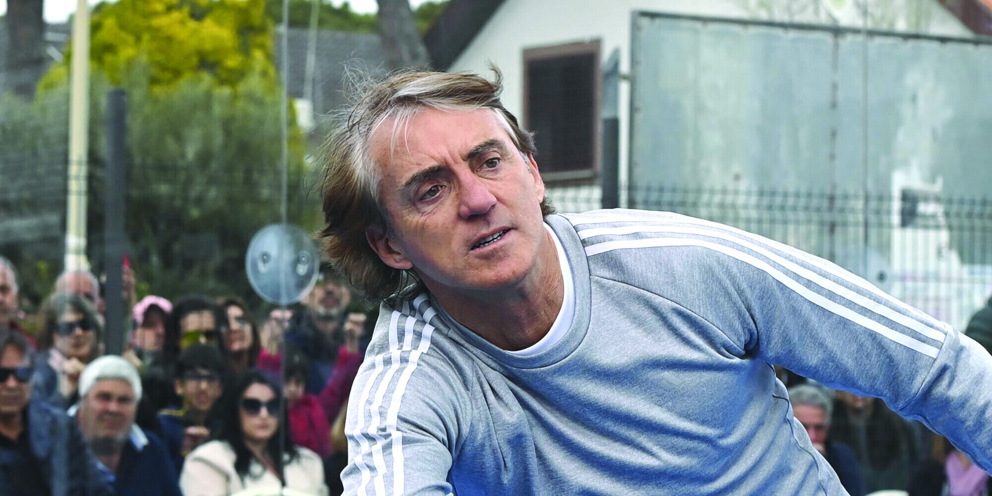 Passione padel, Mancini: "È uno sport vincente"